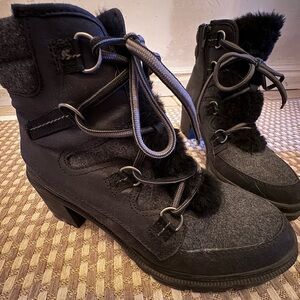 Women's Winter Lace-Up Black Boots